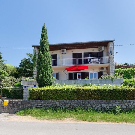 Apartments And Room Luka Klenovica Exterior foto