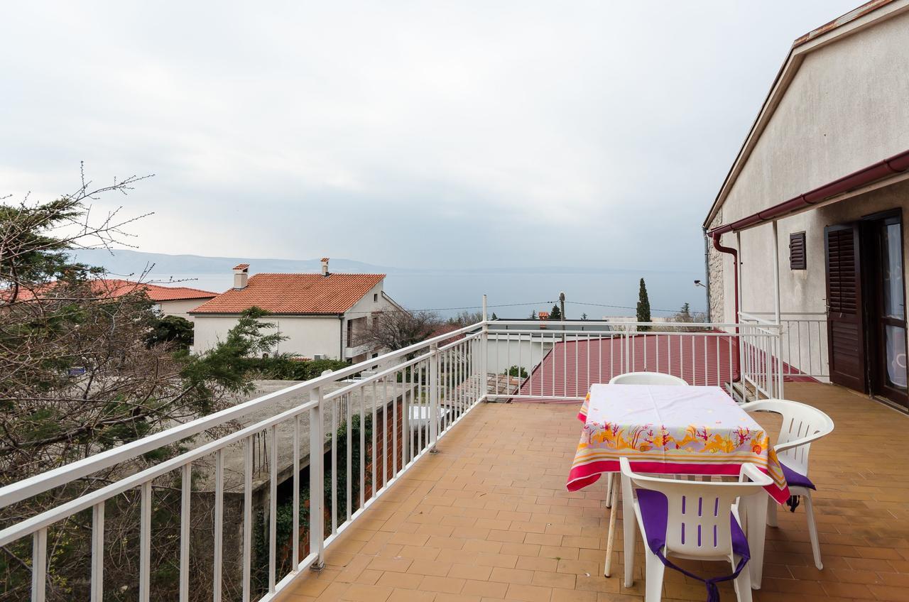 Apartments And Room Luka Klenovica Exterior foto