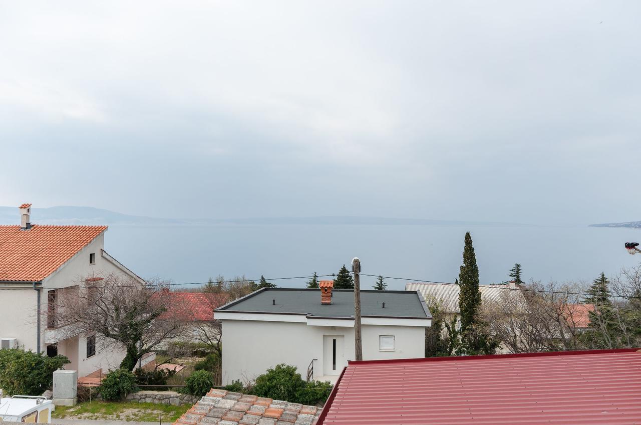 Apartments And Room Luka Klenovica Exterior foto