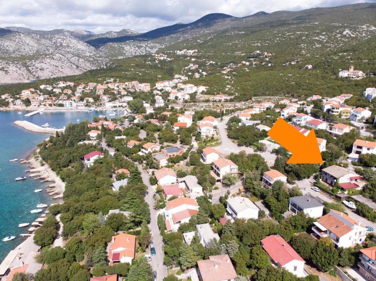Apartments And Room Luka Klenovica Exterior foto